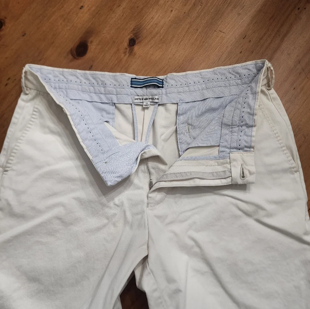 Peter Millar 100% Pima Cotton Cream Colored Casual Flat Front Shorts. 35